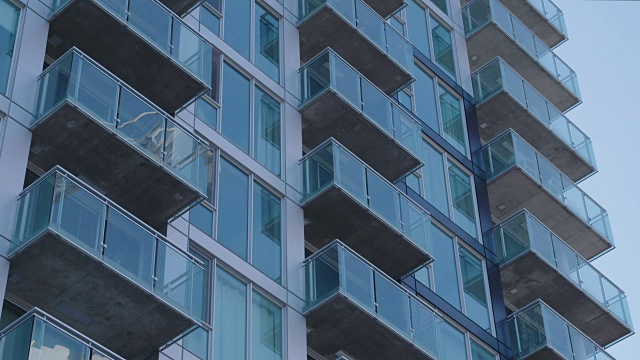蒙特利尔市中心的住宅楼视频下载