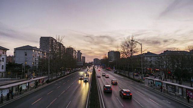 T/L WS HA黄昏时分的北京城市交通/北京，中国视频素材