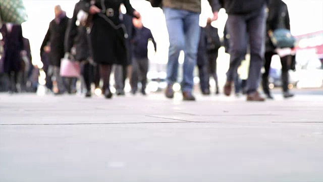 伦敦繁忙的人行道视频素材