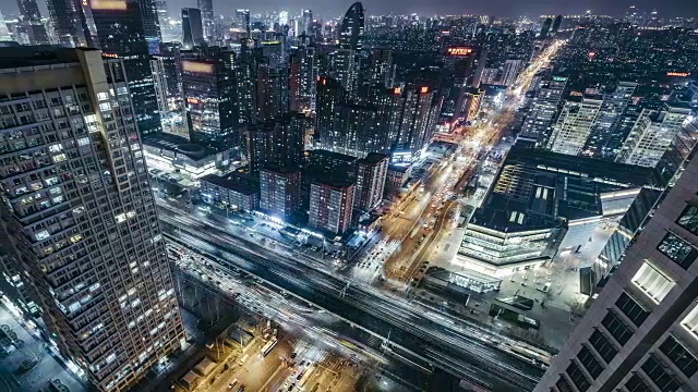 北京路交叉口夜景鸟瞰图视频下载
