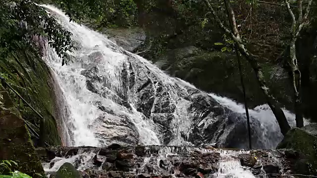 泰国清迈美锦邦的瀑布视频下载