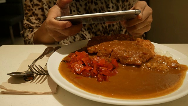 用手机拍一张食物的照片视频下载