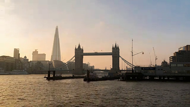 伦敦:伦敦塔桥的时光流逝视频素材
