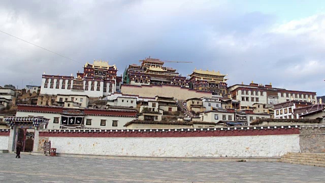 甘丹松色林寺，香格里拉，云南，中国视频素材
