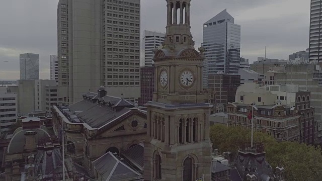 鸟瞰图悉尼市政厅钟塔。澳大利亚悉尼视频素材