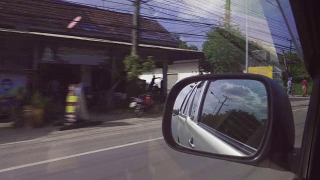 4K交通工具，在泰国乡村公路上行驶时的汽车外景视频素材