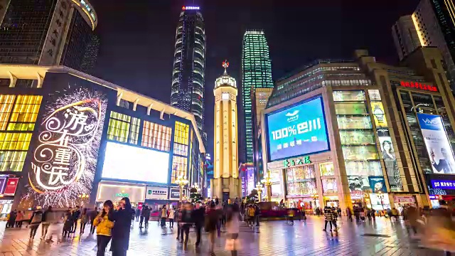 重庆商业广场上人头攒动。时间流逝视频素材
