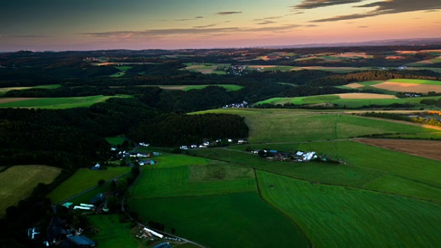 航拍德国田园诗般的乡村风景视频素材
