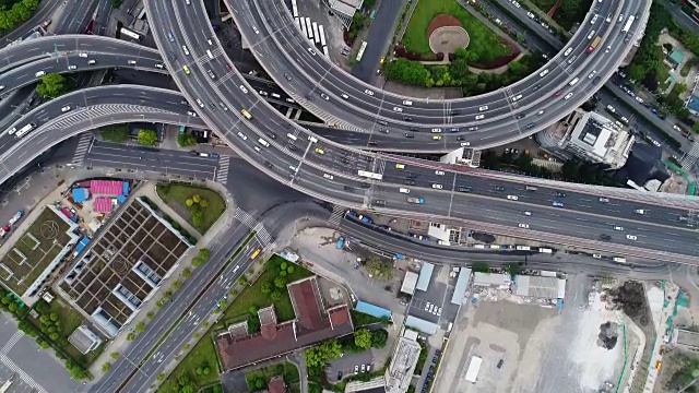 上海南浦大桥的无人机视图视频素材