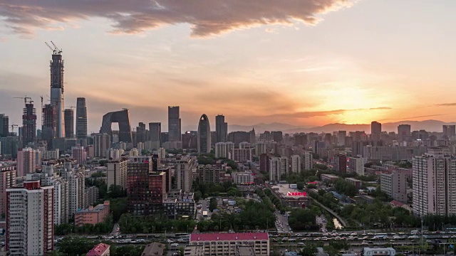 T/L WS HA PAN北京城市天际线和中央商务区，白天/北京，中国(白天与夜晚匹配)视频素材