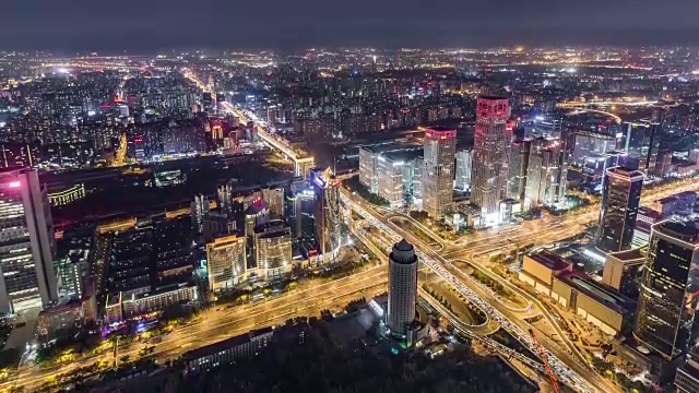 T/L WS HA TD鸟瞰图北京天际线在晚上/北京，中国视频素材