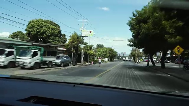 从拉丁美洲的公路上视频下载