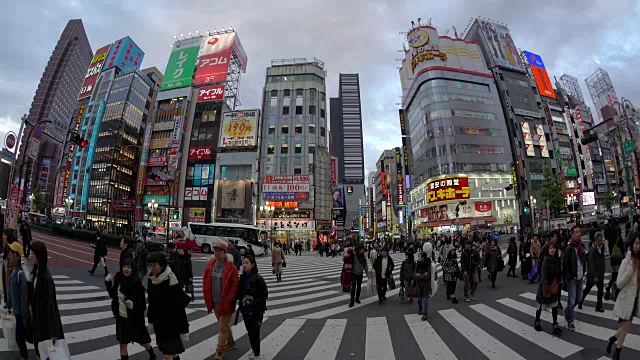 日本东京新宿歌舞伎町娱乐区视频素材