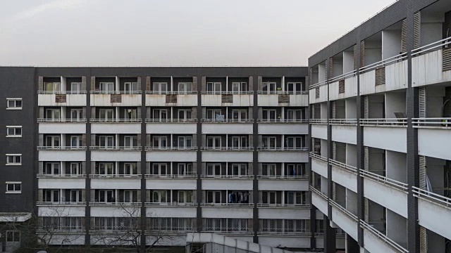 T/L WS HA RL PAN网格公寓，日夜过渡/北京，中国视频素材