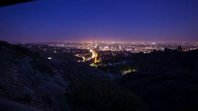 洛杉矶夜间城市景观-时间流逝视频下载