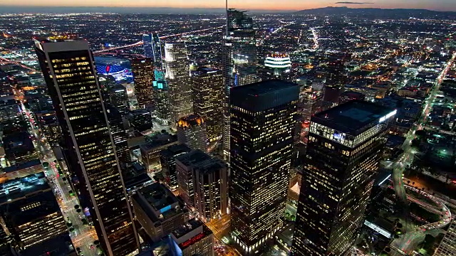 城市景观在晚上的时间流逝，洛杉矶，加利福尼亚，美国视频素材