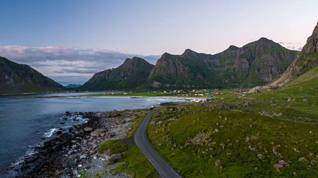 航拍:挪威罗浮敦群岛的斯堪的纳维亚风景视频下载