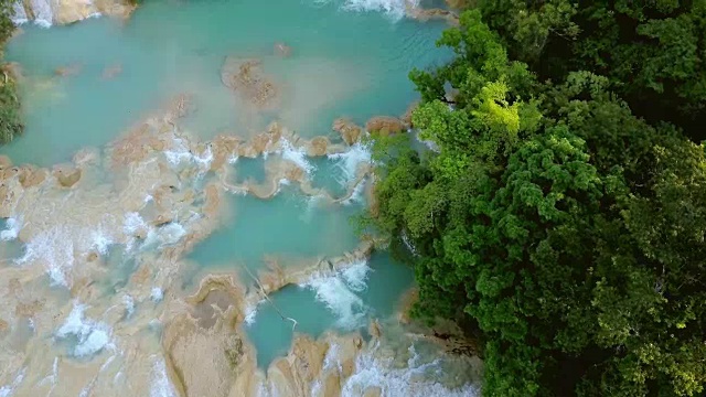 墨西哥恰帕斯的阿瓜祖尔瀑布视频下载