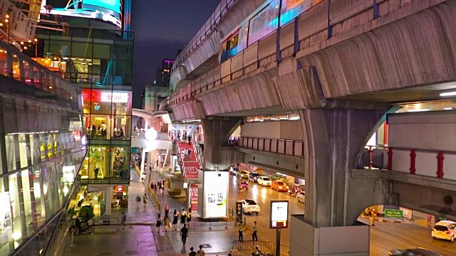 泰国曼谷BTS / Skytrain夜间街景视频下载