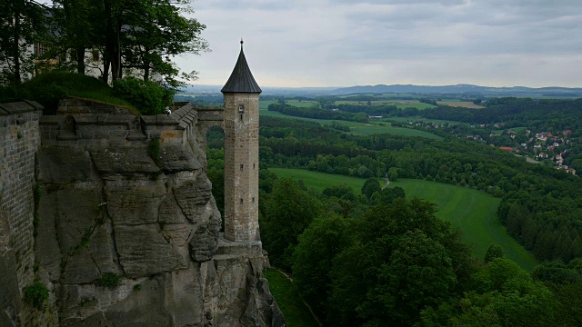 科尼施泰因城堡附近的科尼施泰因，易北河谷，瑞士萨克森，德国萨克森视频素材