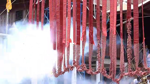 中国新年的红色爆竹视频素材