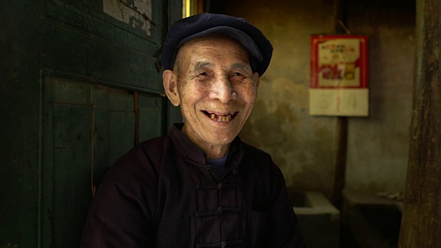 快乐的中国老人视频素材