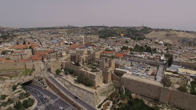 大卫塔鸟瞰图，古城墙，雅法门和圣殿山视频下载