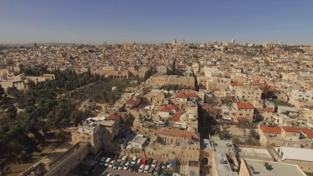 Atur和橄榄山的鸟瞰图/耶路撒冷，以色列视频素材