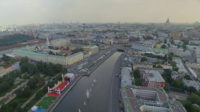 莫斯科和河流的鸟瞰图视频素材
