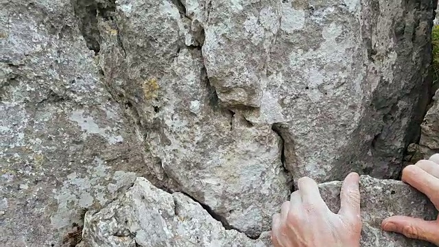攀岩者特写视频素材