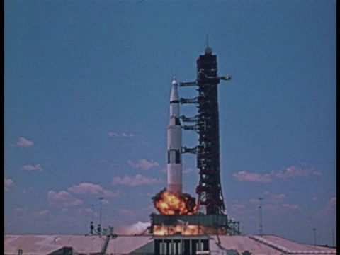 美国宇航局的一枚火箭在德克萨斯州休斯顿发射。视频素材