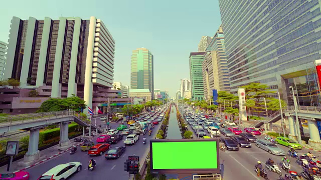 交通车辆在曼谷市与绿色屏幕视频下载
