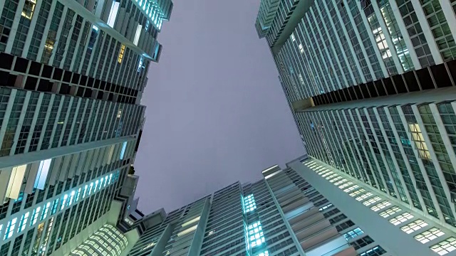 马来西亚公寓大楼晚上的时间流逝视频素材