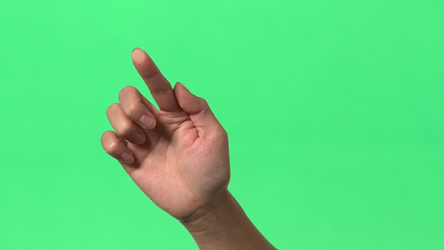 绿色屏风-女人的右手拖动食指穿过透明的玻璃视频素材