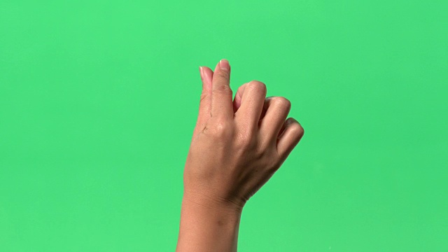 绿色屏风-女人的右手在透明的玻璃上拖动食指视频素材