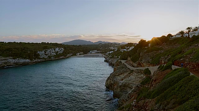西班牙马略卡岛巴利阿里岛的浪漫日落视频下载