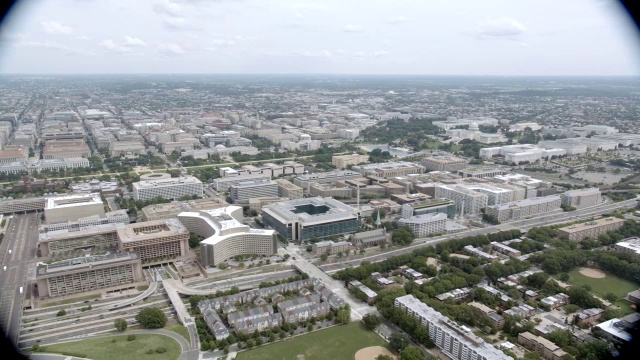 政府大楼和华盛顿纪念碑的空中楼阁。视频下载