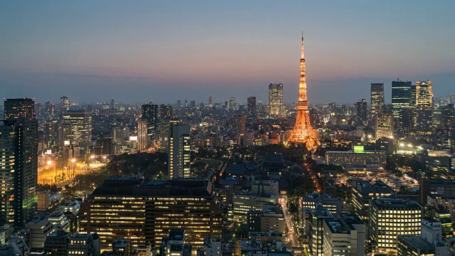 延时:黄昏时分的东京塔视频素材
