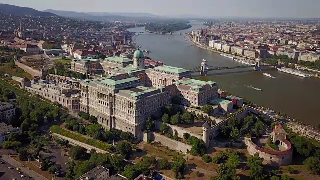 布达佩斯城堡山区设有皇家宫殿视频下载
