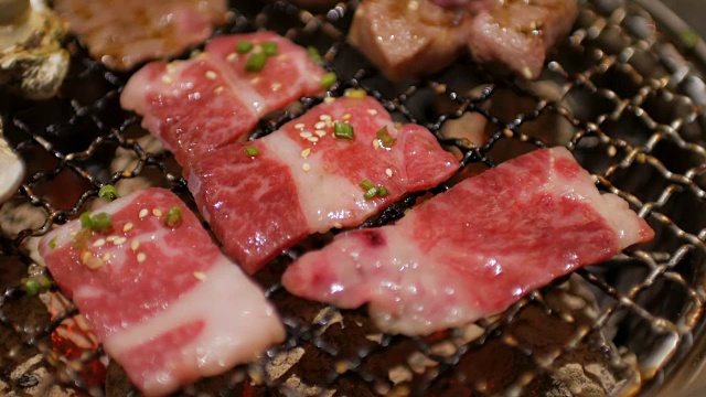 日式餐厅的和牛烧烤视频素材