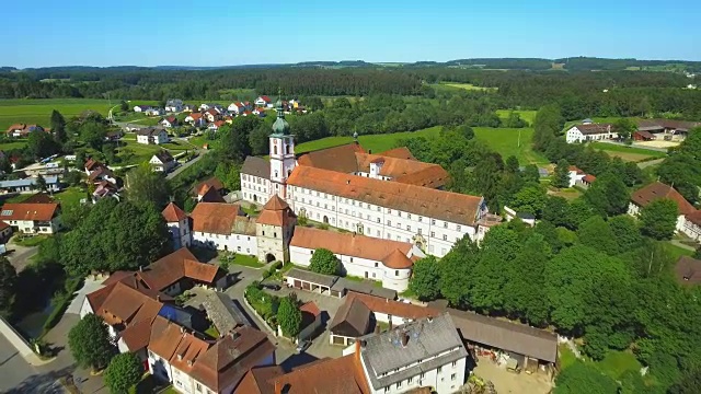 北巴伐利亚的Michelfeld修道院视频下载