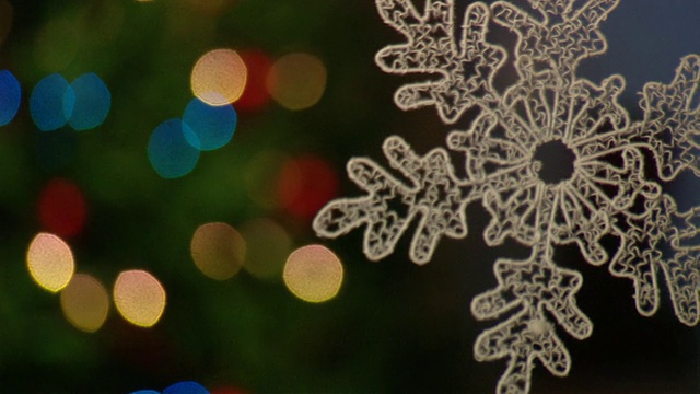 科罗拉多雪花圣诞装饰与圣诞灯的背景/美国纽约视频下载