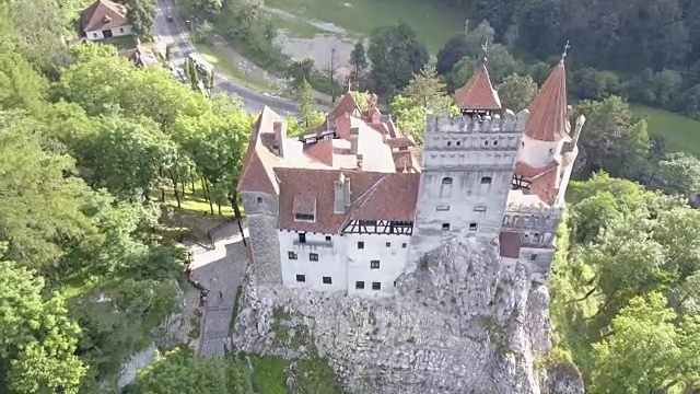 罗马尼亚特兰西瓦尼亚布兰城堡的天线视频素材
