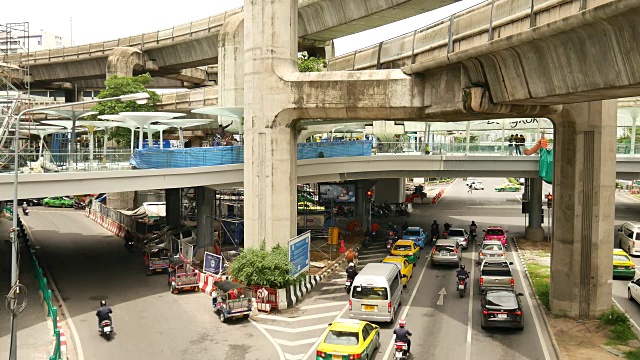 曼谷高峰时间的交通堵塞视频素材