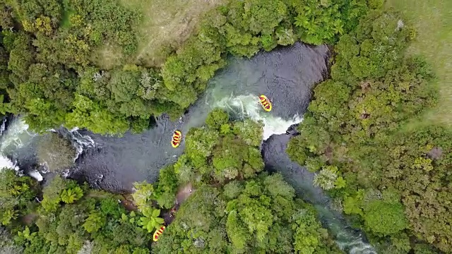 位于罗托鲁瓦的凯图纳河以漂流而闻名视频下载