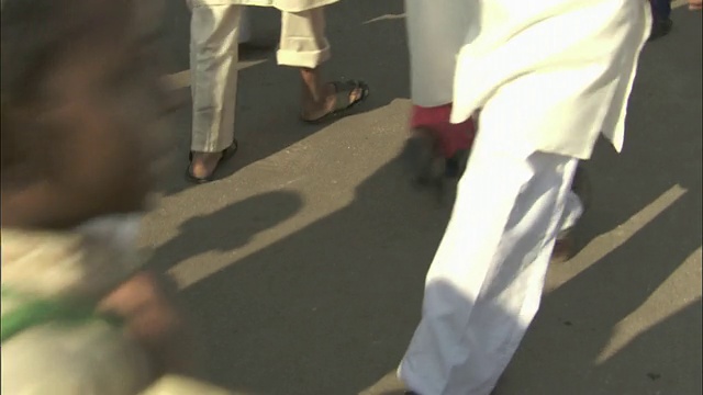 印度大街上的行人视频素材