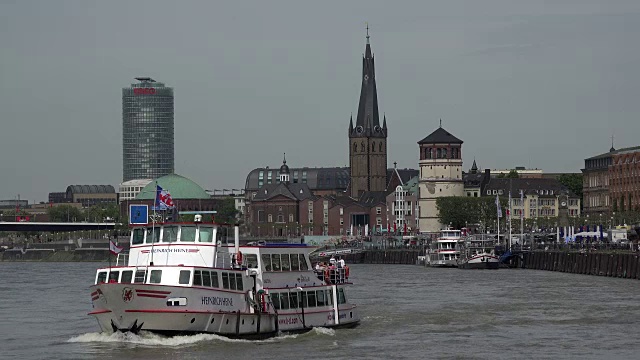 莱茵河，Düsseldorf，北莱茵威斯特伐利亚，德国视频下载