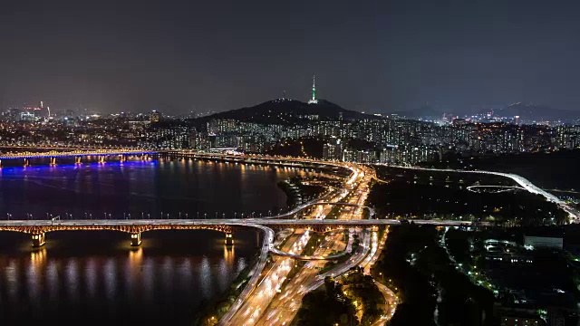 江边本野、城须大秋桥和汉江地区的夜景视频素材