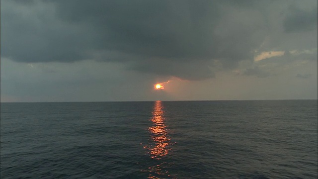 美国路易斯安那州，海面上的日落视频下载