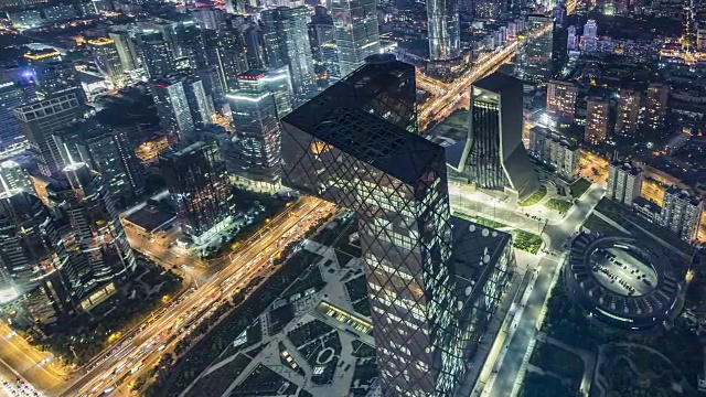 T/L HA PAN北京市区夜间鸟瞰图/北京，中国视频素材